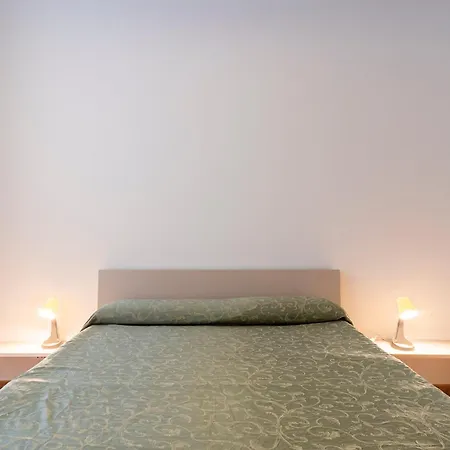 Bagni Pancaldi Sea View Apartment! *