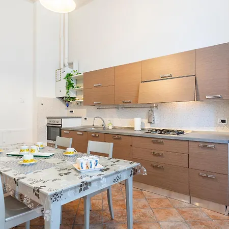 Bagni Pancaldi Sea View Apartment! * ليفورنو